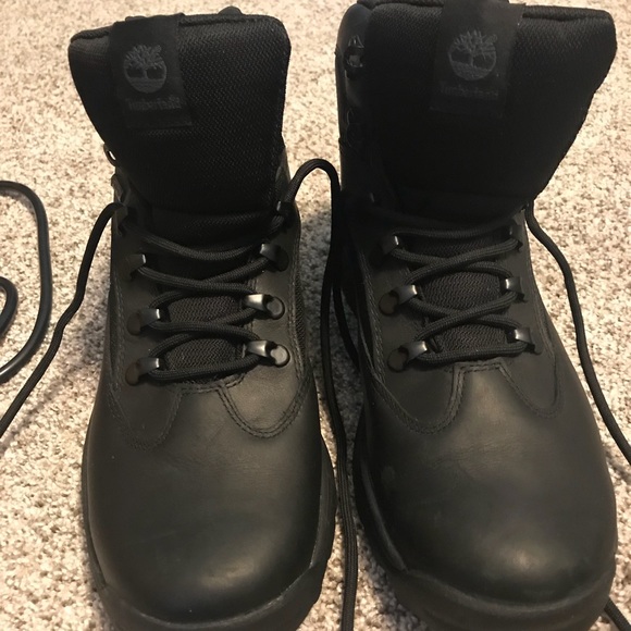 Men’s Black Timberland boots - Picture 1 of 6